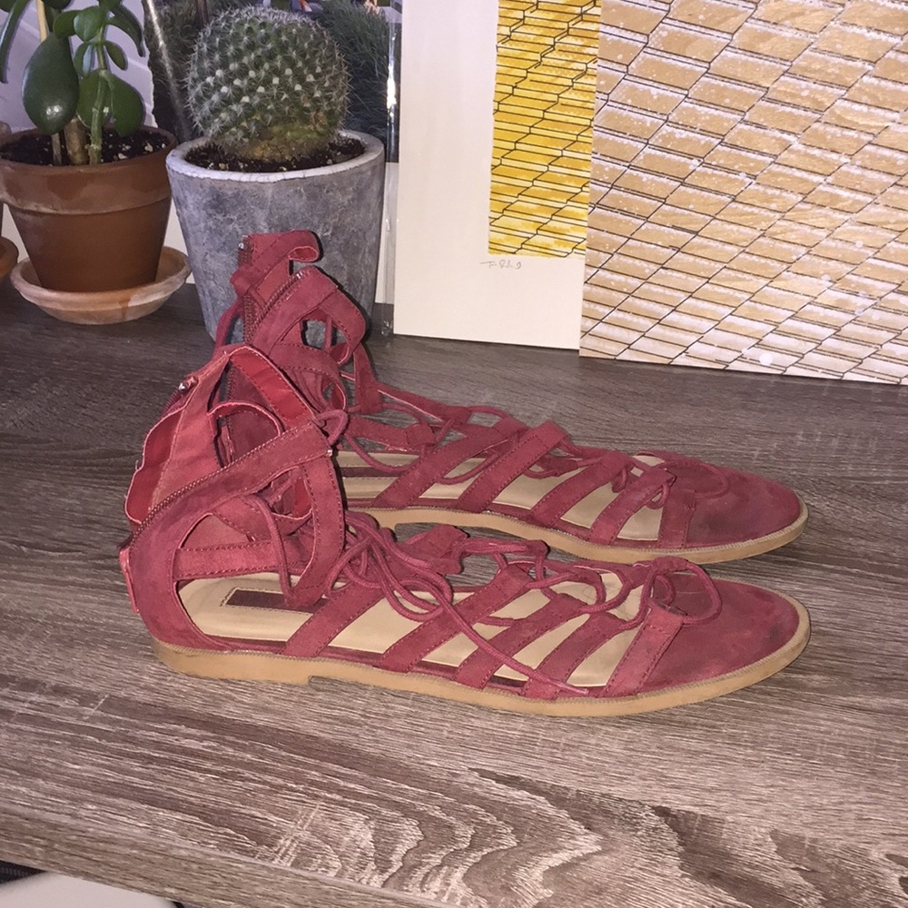 Lace up sandals!